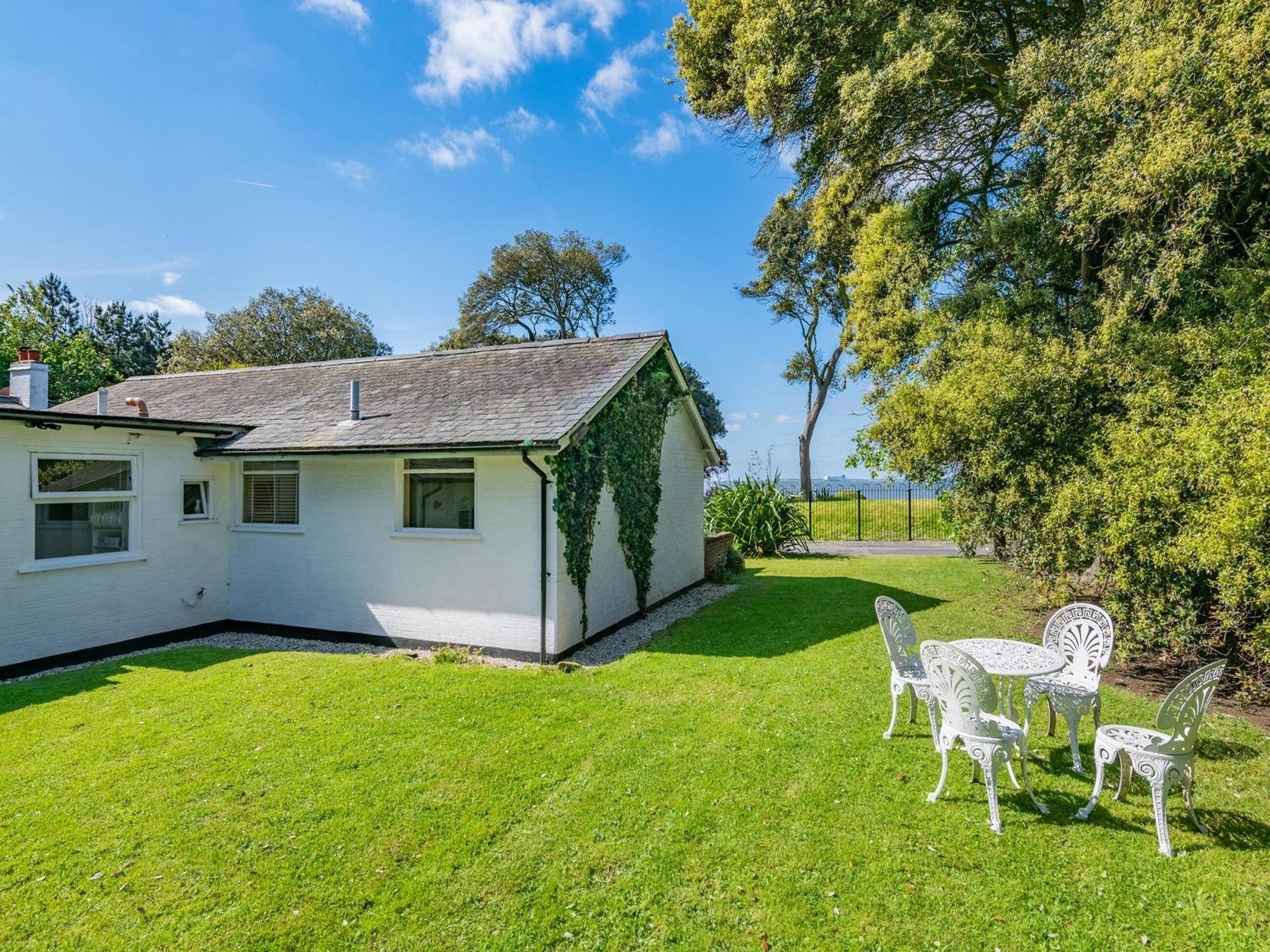 Beach View Cottage フェリックストウ エクステリア 写真